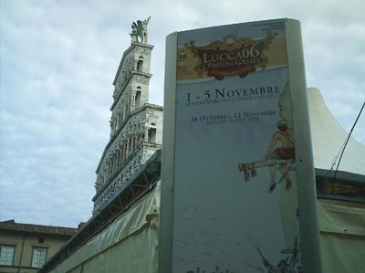 Lucca Lucca<br>piazza S. Michele<br><i>(c) degli aventi diritto</i>