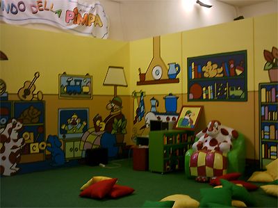 Giocare con le nuvole - Il mondo della Pimpa Giocare con le nuvole - Il mondo della Pimpa<br>Museo Nazionale del Fumetto<br><i>(c) degli aventi diritto</i>